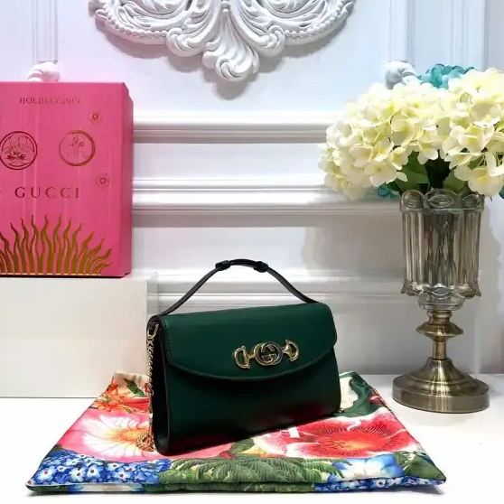 Hyper Peter bag Gucci small leather Zumi smooth shoulder 0610